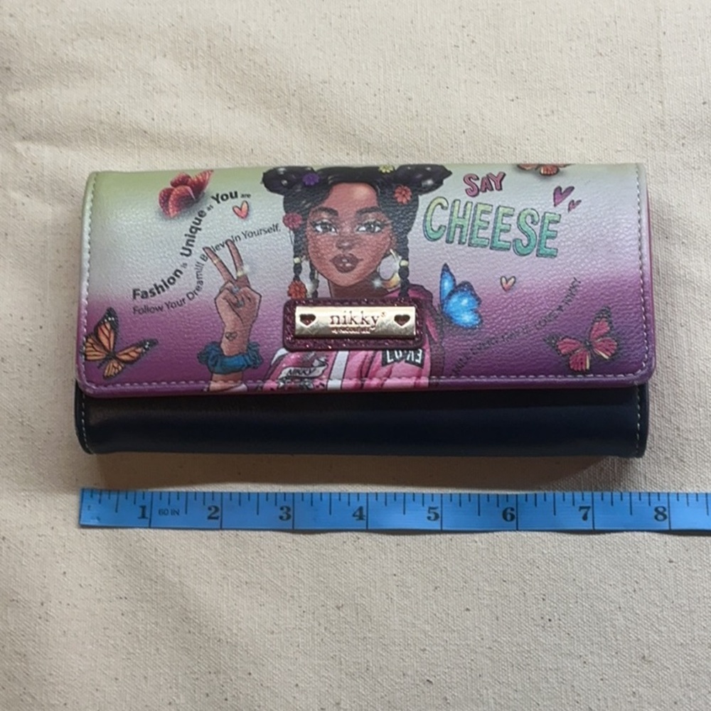 Nikky by Nicole Lee  Wallet with a colorful design - Picture 3 of 10